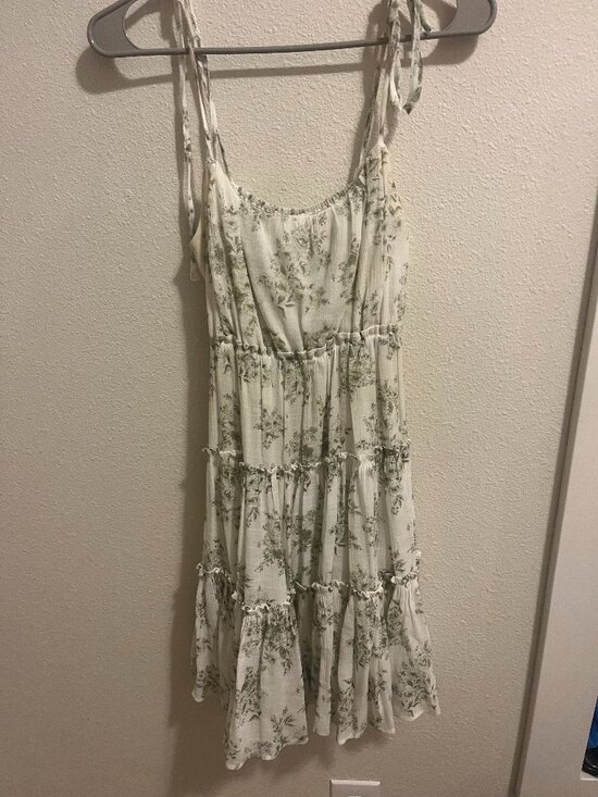 Dresses & Skirts - dress